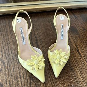 SOLD Manolo Blahnik slingback heel with flower size 39